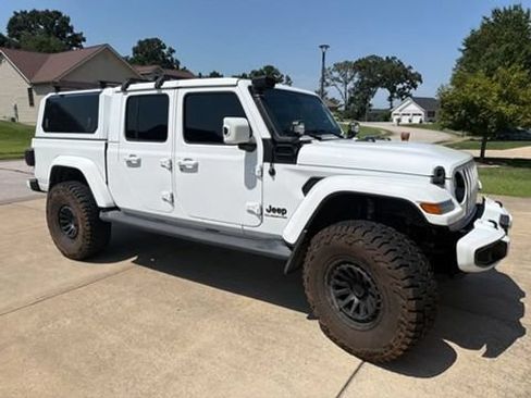 Used 2021 Jeep Gladiator Overland AWD/4WD image 4