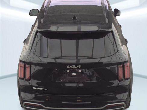 Used 2023 Kia Sorento EX w/ Panoramic Sunroof Package image 18