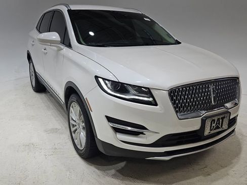 Used 2019 Lincoln MKC Premiere image 3