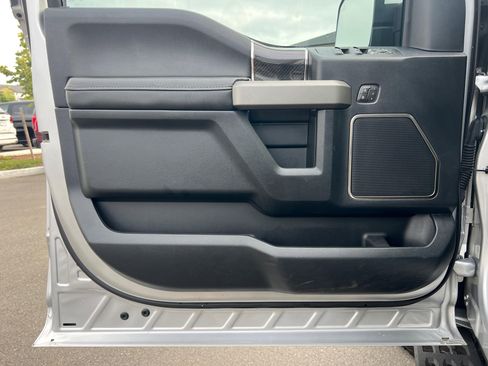 Used 2019 Ford F150 Raptor w/ Equipment Group 802A Luxury image 27