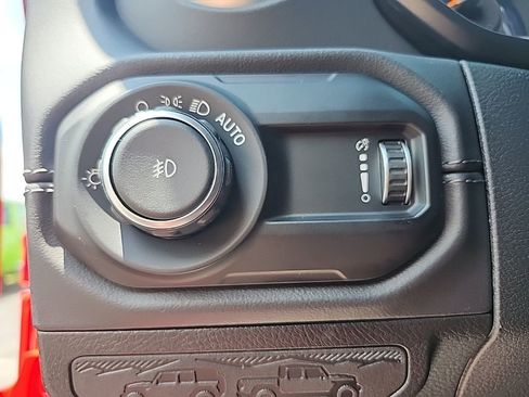 New 2025 Jeep Wrangler Sahara image 26