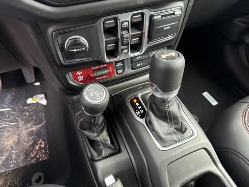 New 2026 Jeep Wrangler Unlimited Rubicon 392 image 15