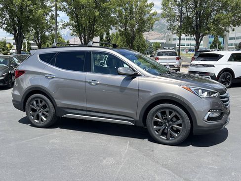 Used 2018 Hyundai Santa Fe Sport AWD/4WD image 5
