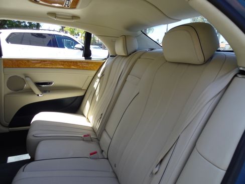 Used 2014 Bentley Flying Spur W12 AWD/4WD image 15