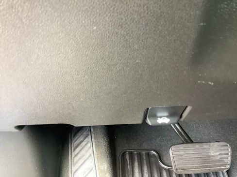 Used 2022 GMC Sierra 1500 Elevation AWD/4WD image 22