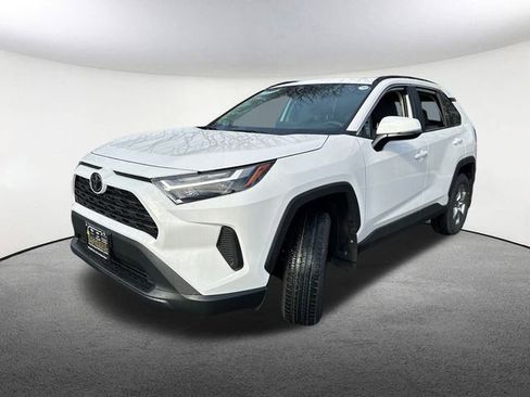 New 2025 Toyota RAV4 XLE image 6