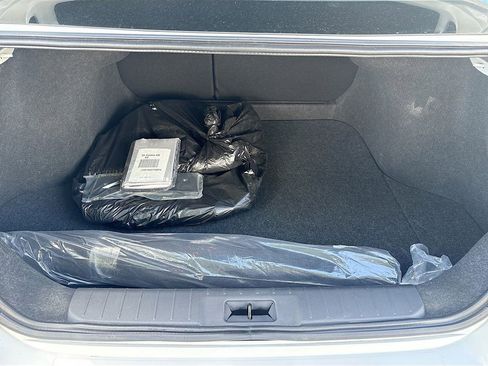 Used 2025 Nissan Sentra SR image 24