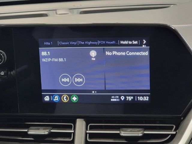Certified 2024 Chevrolet Trax LS w/ LS Convenience Package FWD image 19