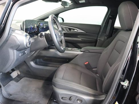Used 2025 Chevrolet Equinox EV LT w/ Comfort Package FWD image 8