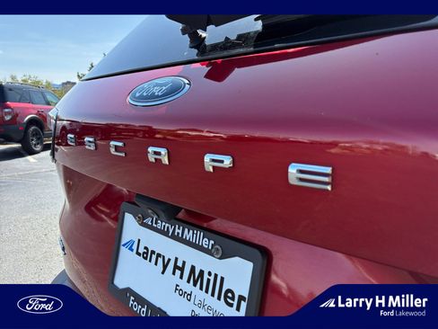 Used 2020 Ford Escape SEL FWD image 23