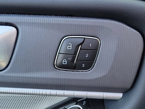 Used 2025 Ford Explorer ST AWD/4WD image 15