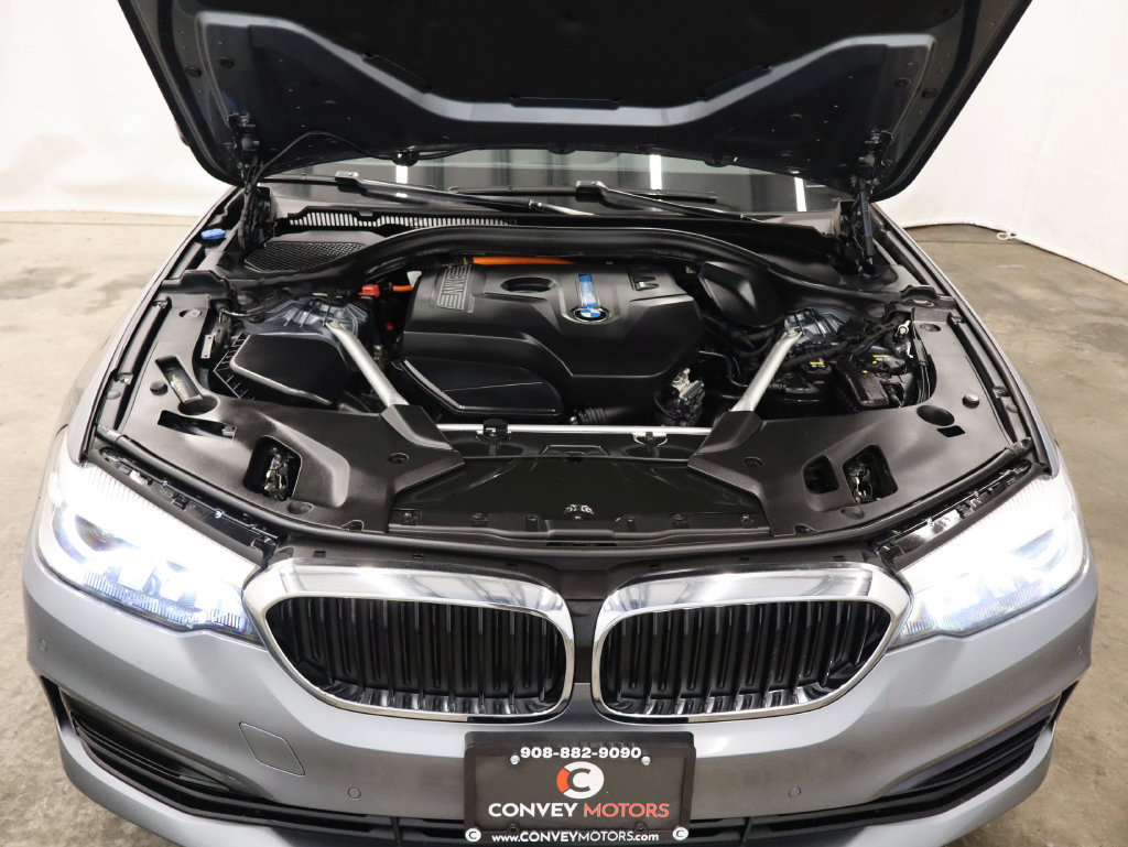 Used 2019 BMW 530e xDrive w/ Convenience Package AWD/4WD image 53