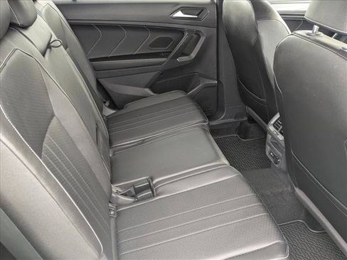 Used 2023 Volkswagen Tiguan SE R-Line FWD image 18