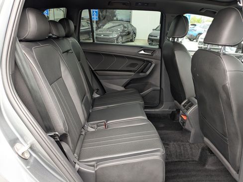 Used 2023 Volkswagen Tiguan SE R-Line AWD/4WD image 34
