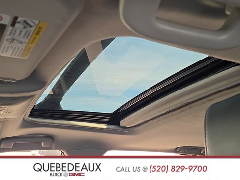 Used 2021 Toyota RAV4 XLE Premium w/ Carpet Mat Package (TMS) FWD image 12