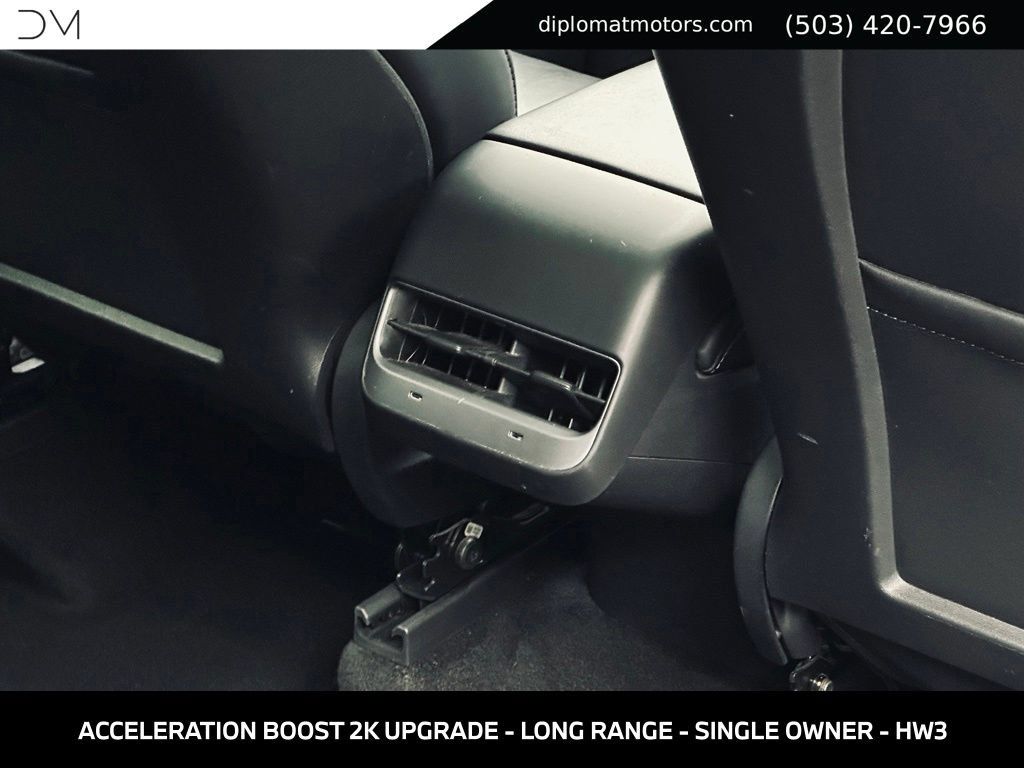 Used 2021 Tesla Model Y Long Range AWD/4WD image 22