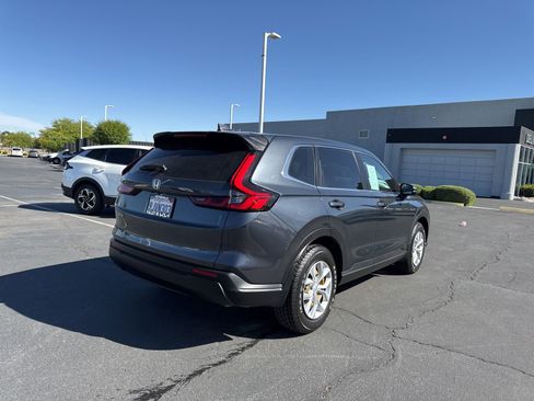 Used 2024 Honda CR-V LX image 5