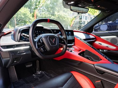 Used 2022 Chevrolet Corvette Stingray Preferred Cpe w/ Z51 Performance Package RWD image 18