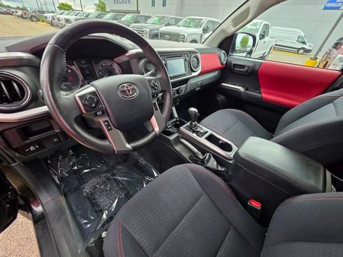 Used 2019 Toyota Tacoma SR5 AWD/4WD image 20