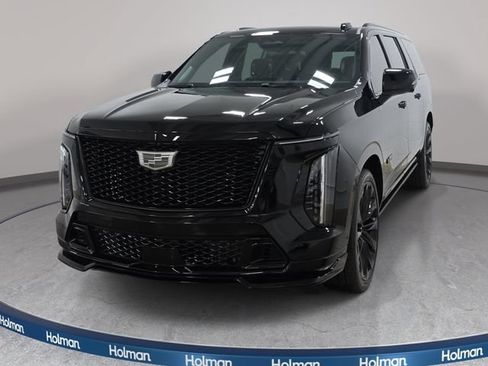 Used 2026 Cadillac Escalade ESV V w/ LPO, ONYX Package AWD/4WD image 1