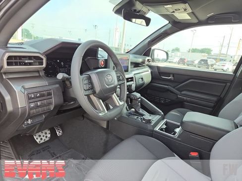 Certified 2026 Toyota Tacoma TRD Sport AWD/4WD image 22