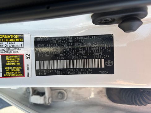 Used 2024 Toyota Camry SE FWD image 32