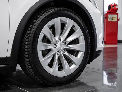 Used 2017 Tesla Model X 75D AWD/4WD image 66