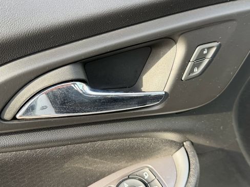 Used 2024 Chevrolet Malibu LT image 17