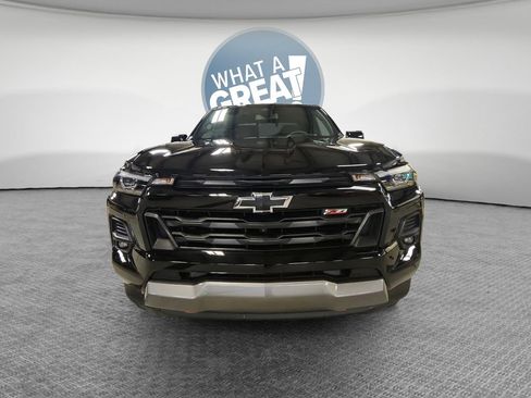 Certified 2026 Chevrolet Colorado Z71 w/ Technology Package AWD/4WD image 11