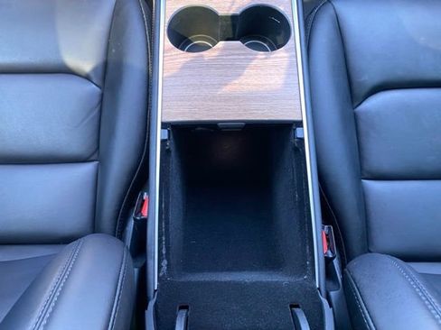 Used 2021 Tesla Model 3 Standard Range Plus image 35