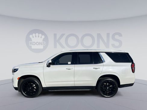 Used 2022 Chevrolet Tahoe LT w/ Luxury Package image 2