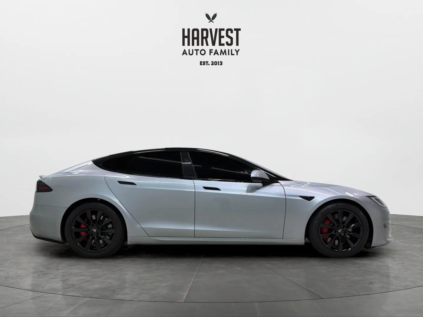 Used 2025 Tesla Model S Plaid AWD/4WD image 8