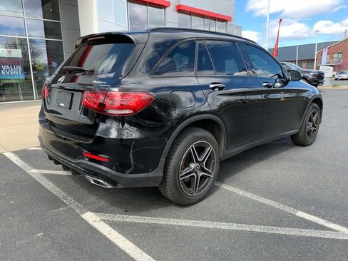 Used 2022 Mercedes-Benz GLC 300 4MATIC image 3