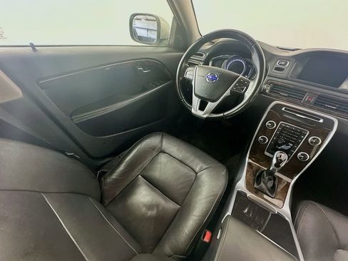Used 2016 Volvo XC70 T5 Premier FWD image 9