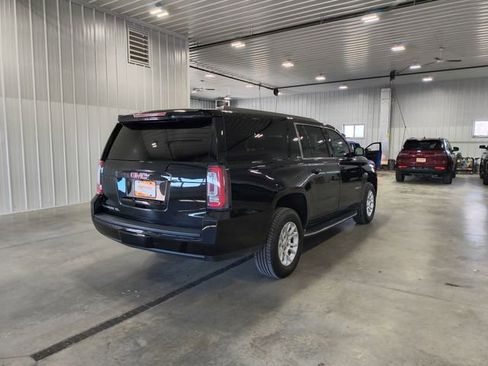Used 2015 GMC Yukon XL SLT w/ HD Trailering Package image 8
