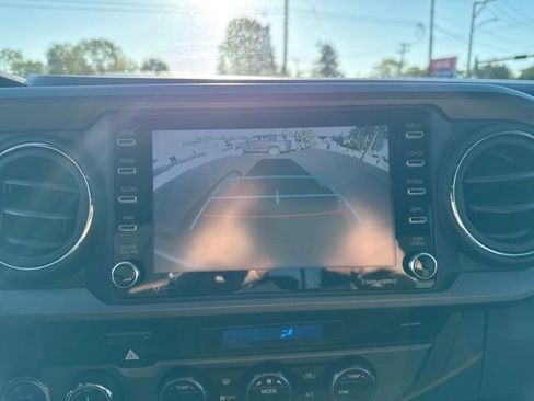 Used 2021 Toyota Tacoma TRD Sport image 22