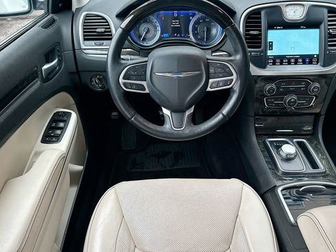 Used 2018 Chrysler 300 Limited w/ Safetytec Plus Group image 24