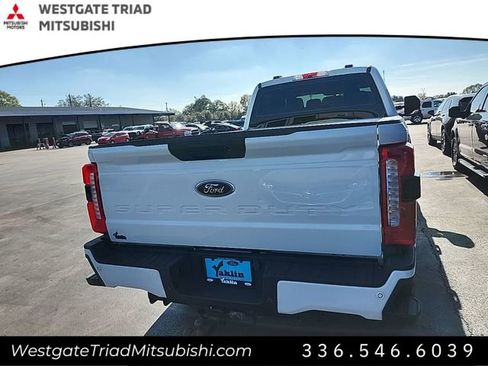 Used 2023 Ford F250 XL w/ STX Appearance Package image 4