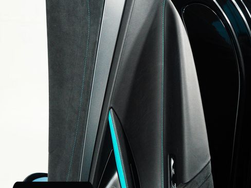 Used 2024 McLaren 750S Spider image 34