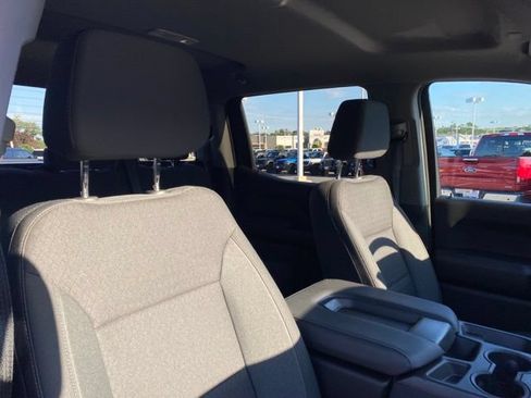 Used 2023 Chevrolet Silverado 1500 Custom Trail Boss AWD/4WD image 21