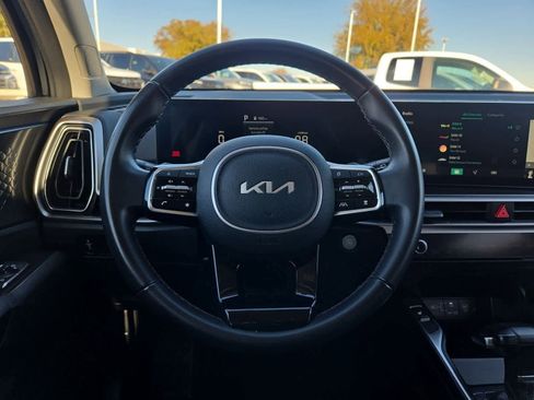 Certified 2024 Kia Sorento S image 21