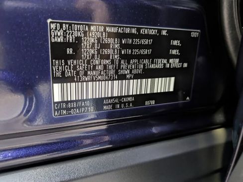 Used 2021 Toyota RAV4 XLE image 38