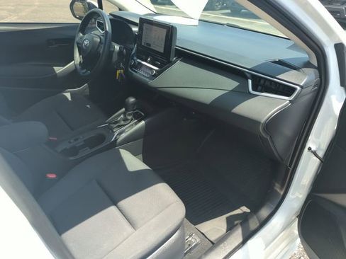 Used 2024 Toyota Corolla LE FWD image 32