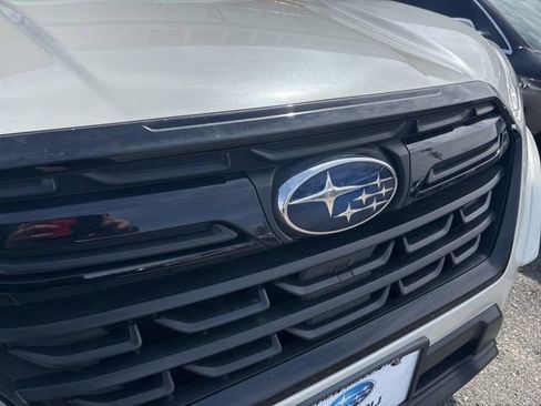 Used 2023 Subaru Forester Base image 12