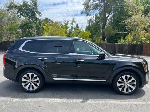 Used 2020 Kia Telluride S FWD image 4