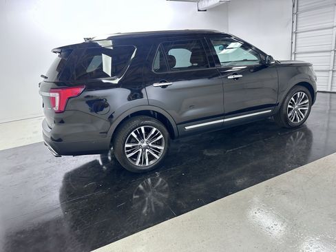 Used 2016 Ford Explorer Platinum AWD/4WD image 12