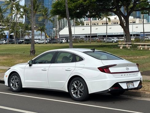 Used 2023 Hyundai Sonata SEL FWD image 3