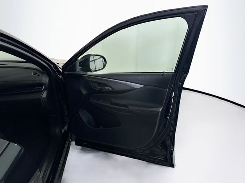 Used 2025 Buick Envista Preferred image 29