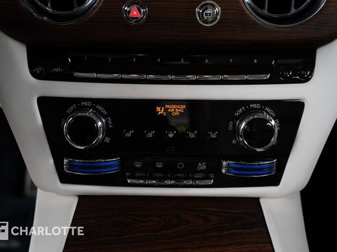 Used 2023 Rolls-Royce Ghost AWD/4WD image 30