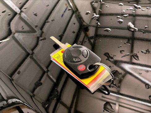 Used 2017 Ford Escape SE w/ Equipment Group 201A image 9